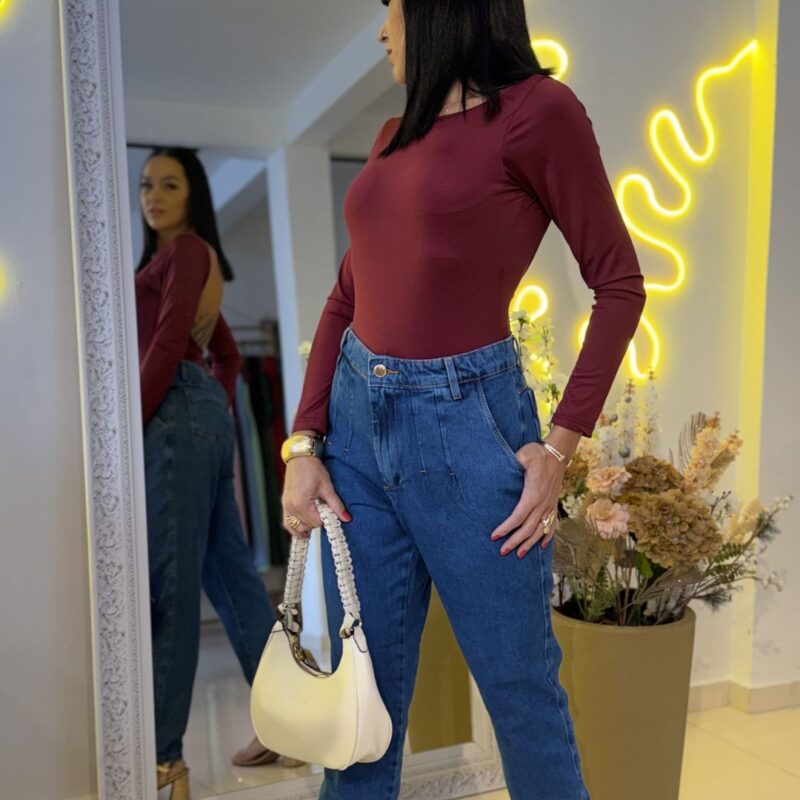 Calça Mom