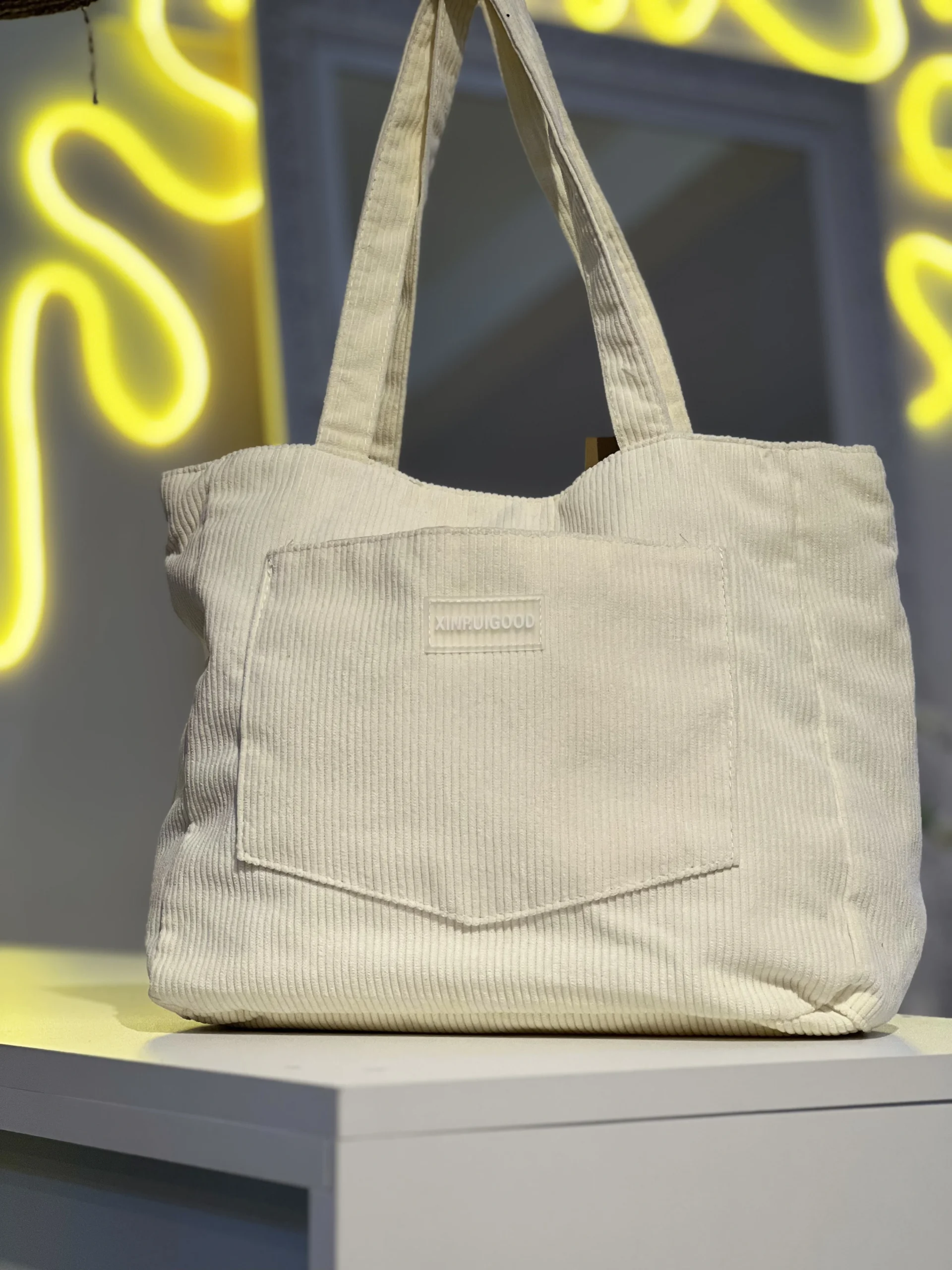 ✨Bolsa College Off White✨
